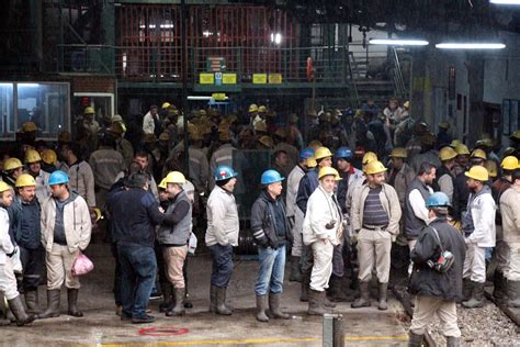 Z­o­n­g­u­l­d­a­k­­t­a­ ­m­a­d­e­n­ ­i­ş­ç­i­l­e­r­i­n­d­e­n­ ­e­y­l­e­m­